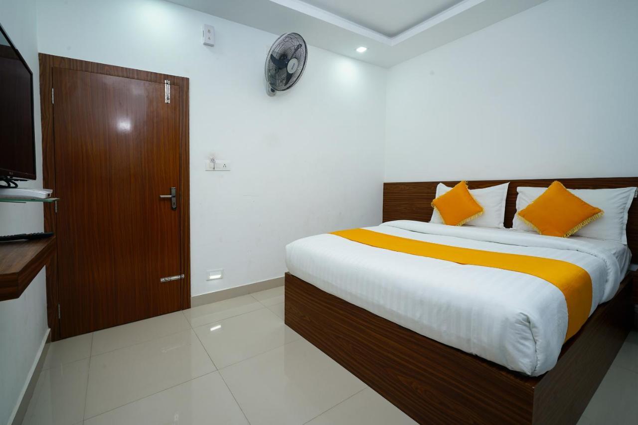 Oyo 6526 Ap Residency City Sultan Bathery Zewnętrze zdjęcie